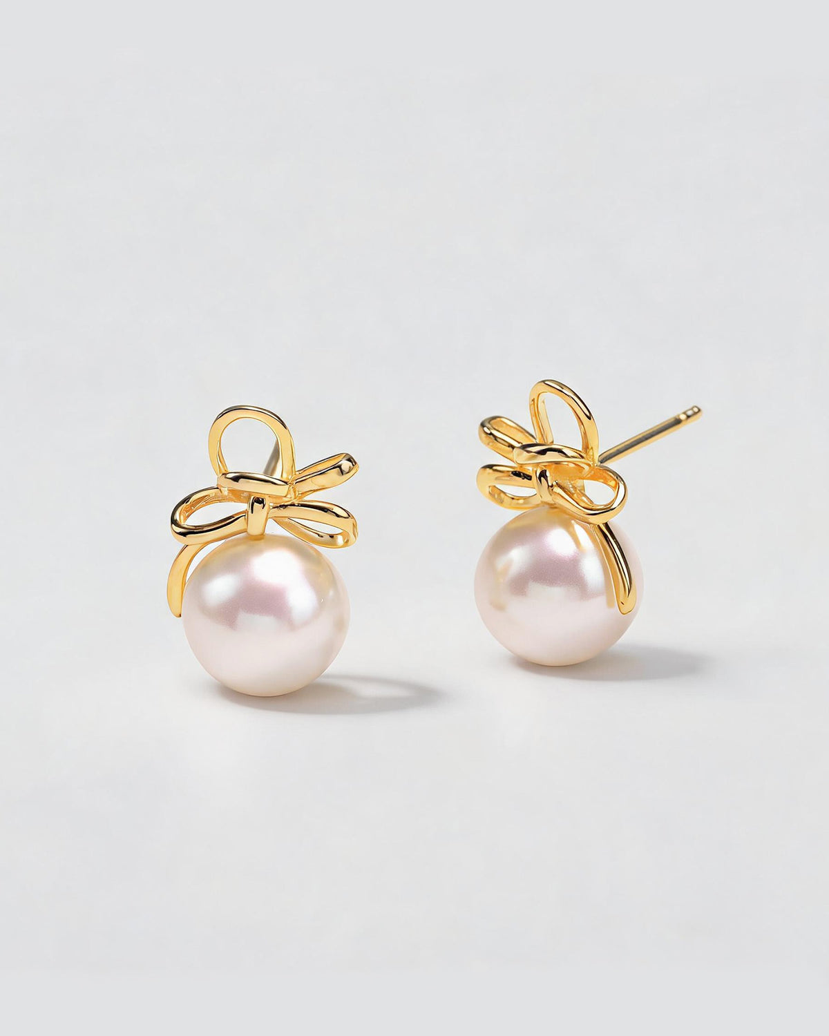 Henriette Gold Bow Natural Pearl Studs