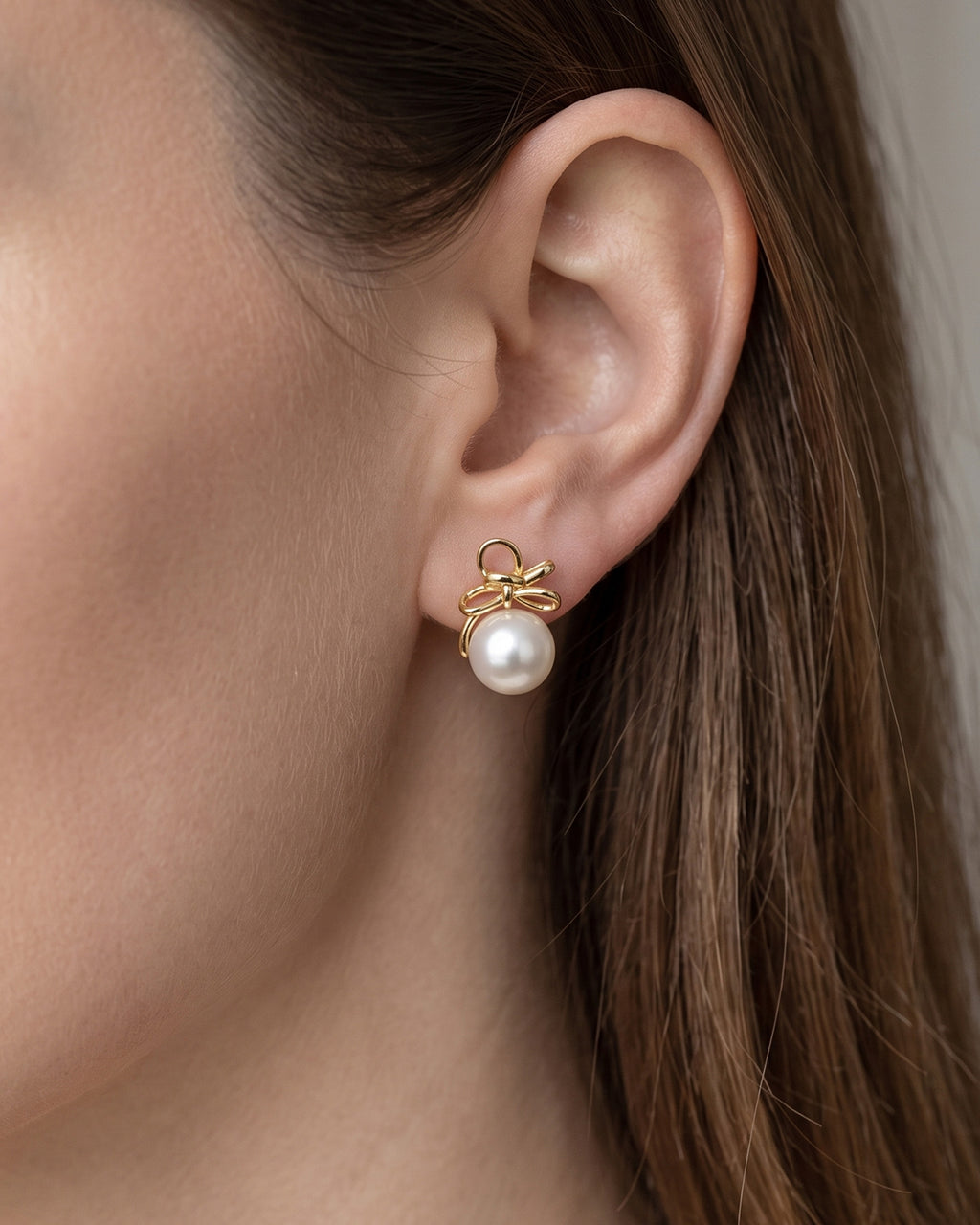 Henriette Gold Bow Natural Pearl Studs