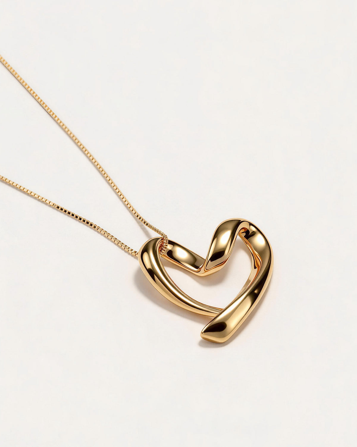 Inès 18K Solid Gold Heart Necklace