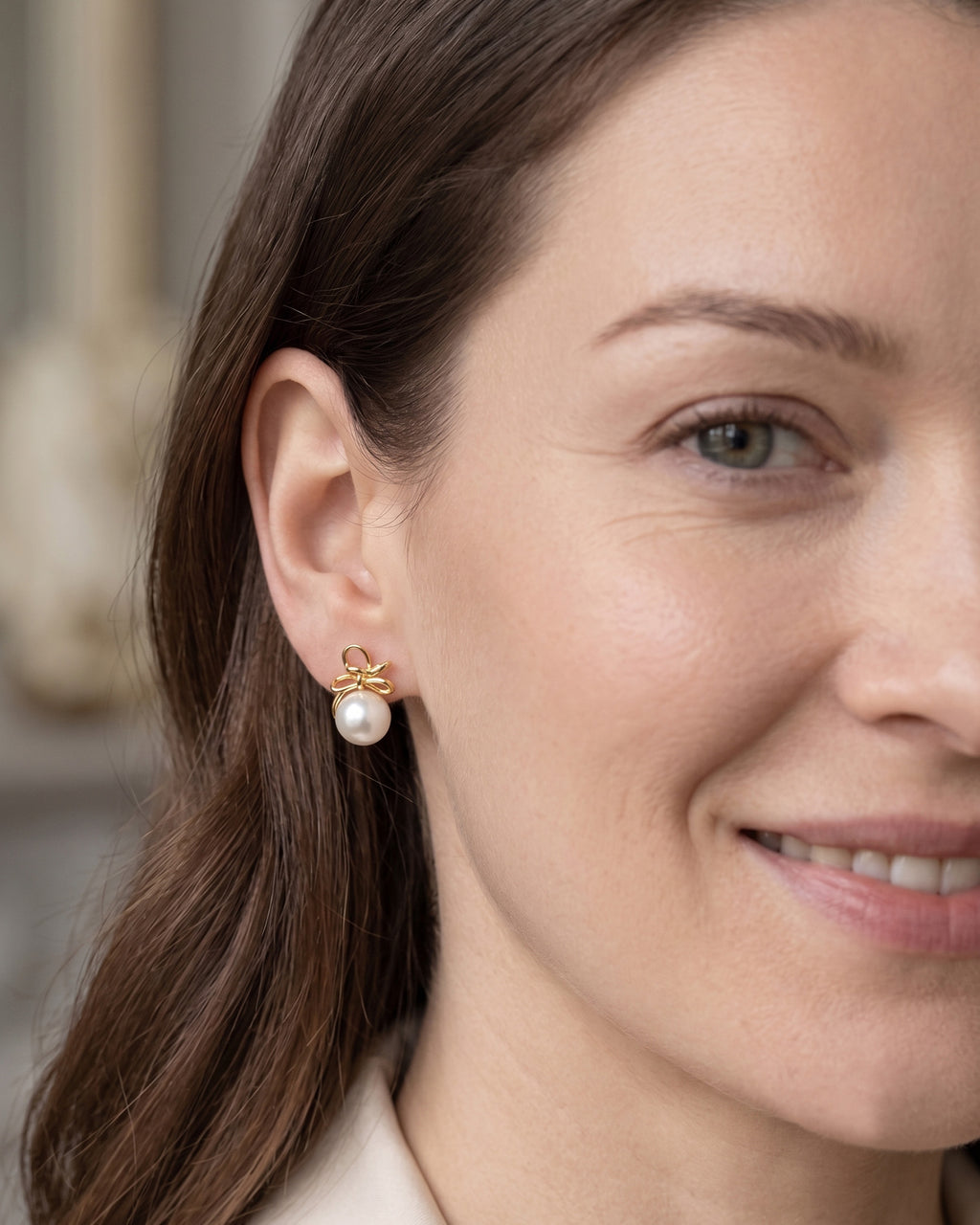 Henriette Gold Bow Natural Pearl Studs