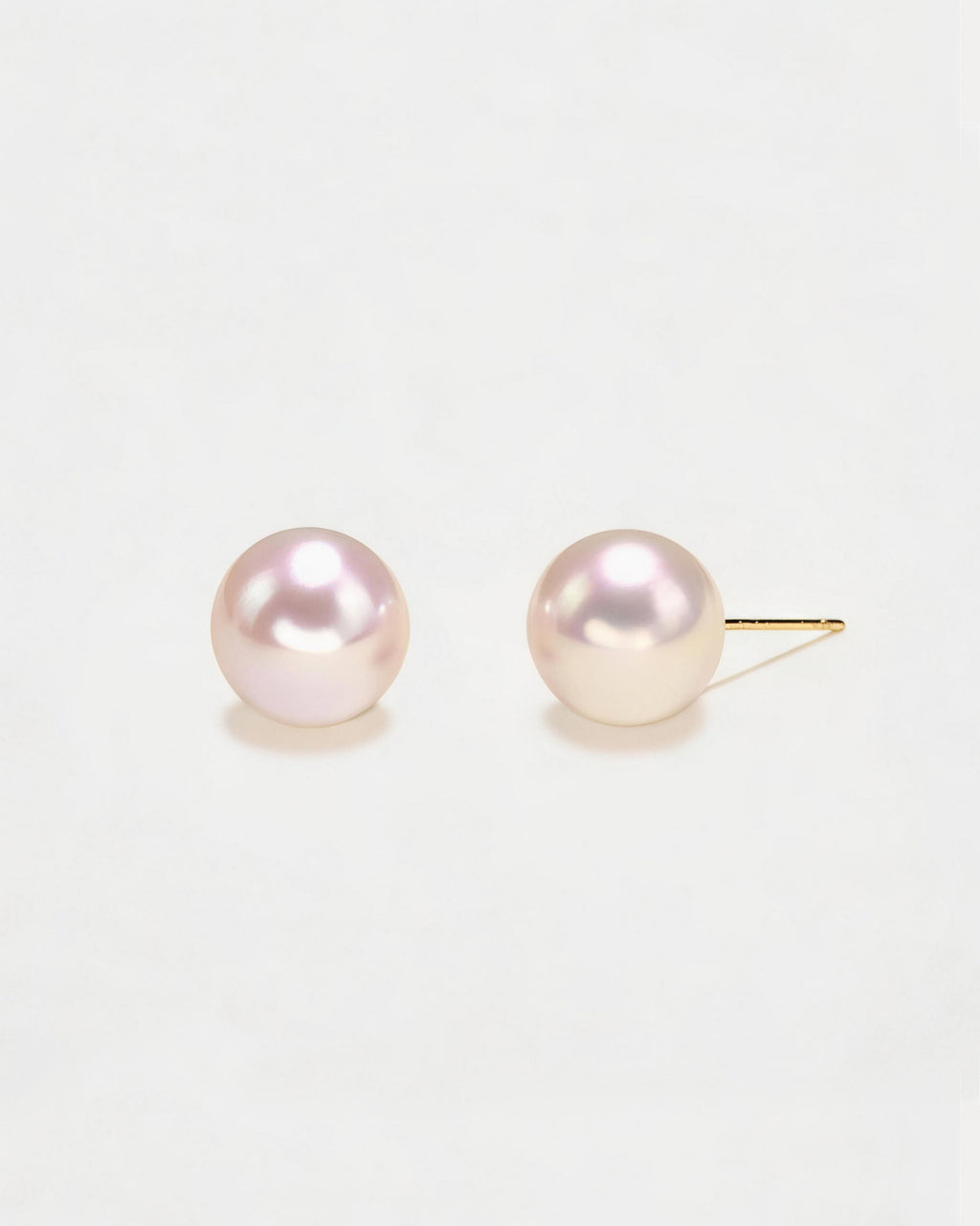Hermine Natural Pearl Stud Earrings in 18k Gold