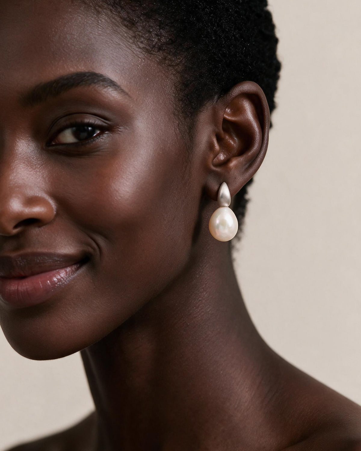 Rafaëlle Natural Pearl Drop Earrings