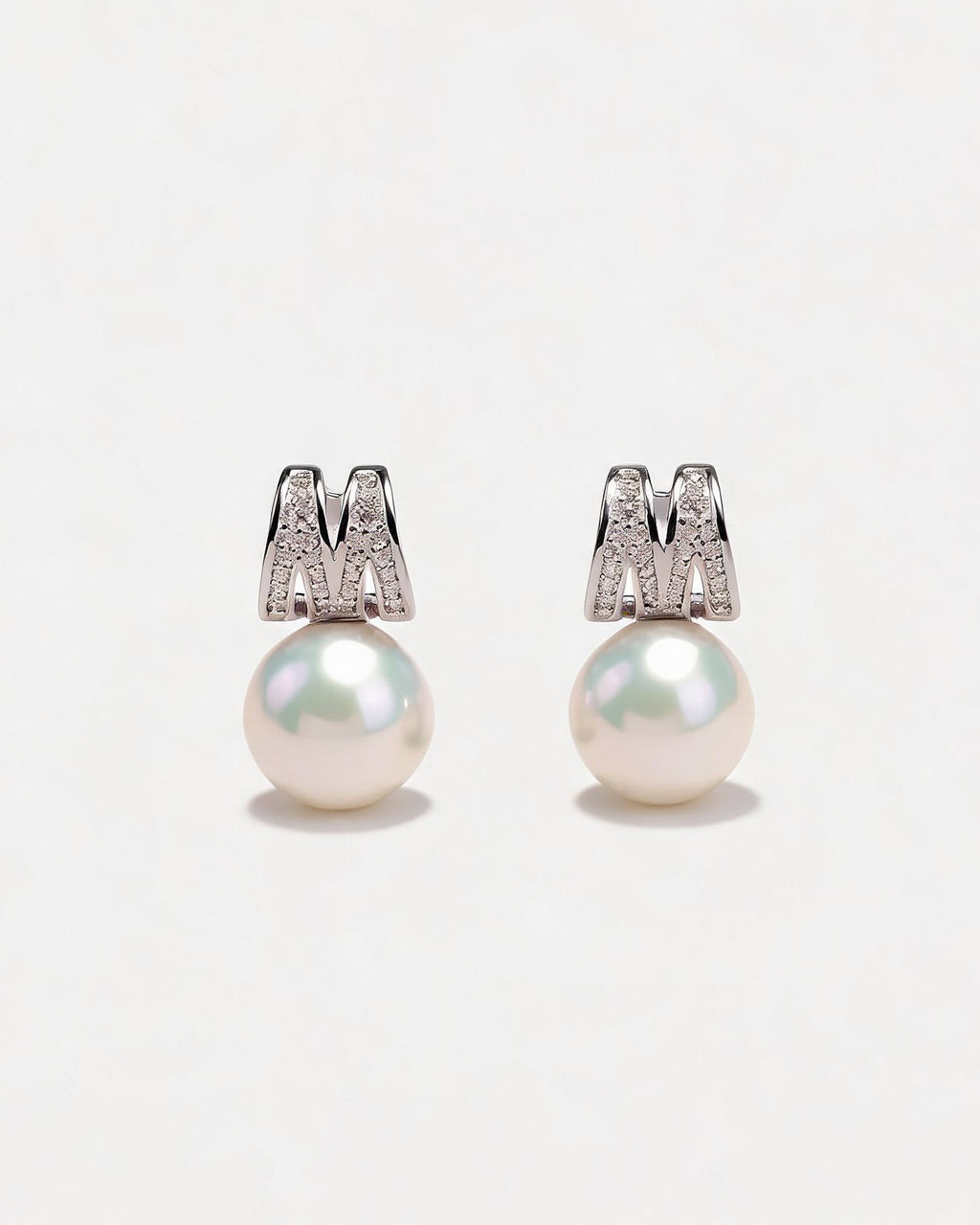 Adèle Pearl Stud Earrings