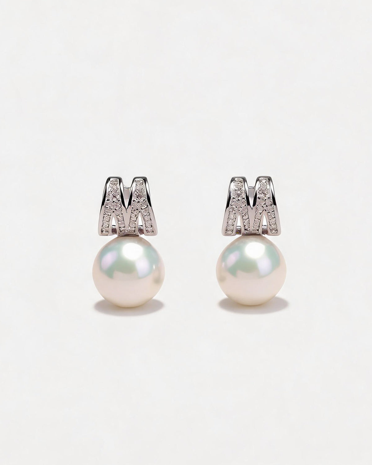 Adèle Pearl Stud Earrings