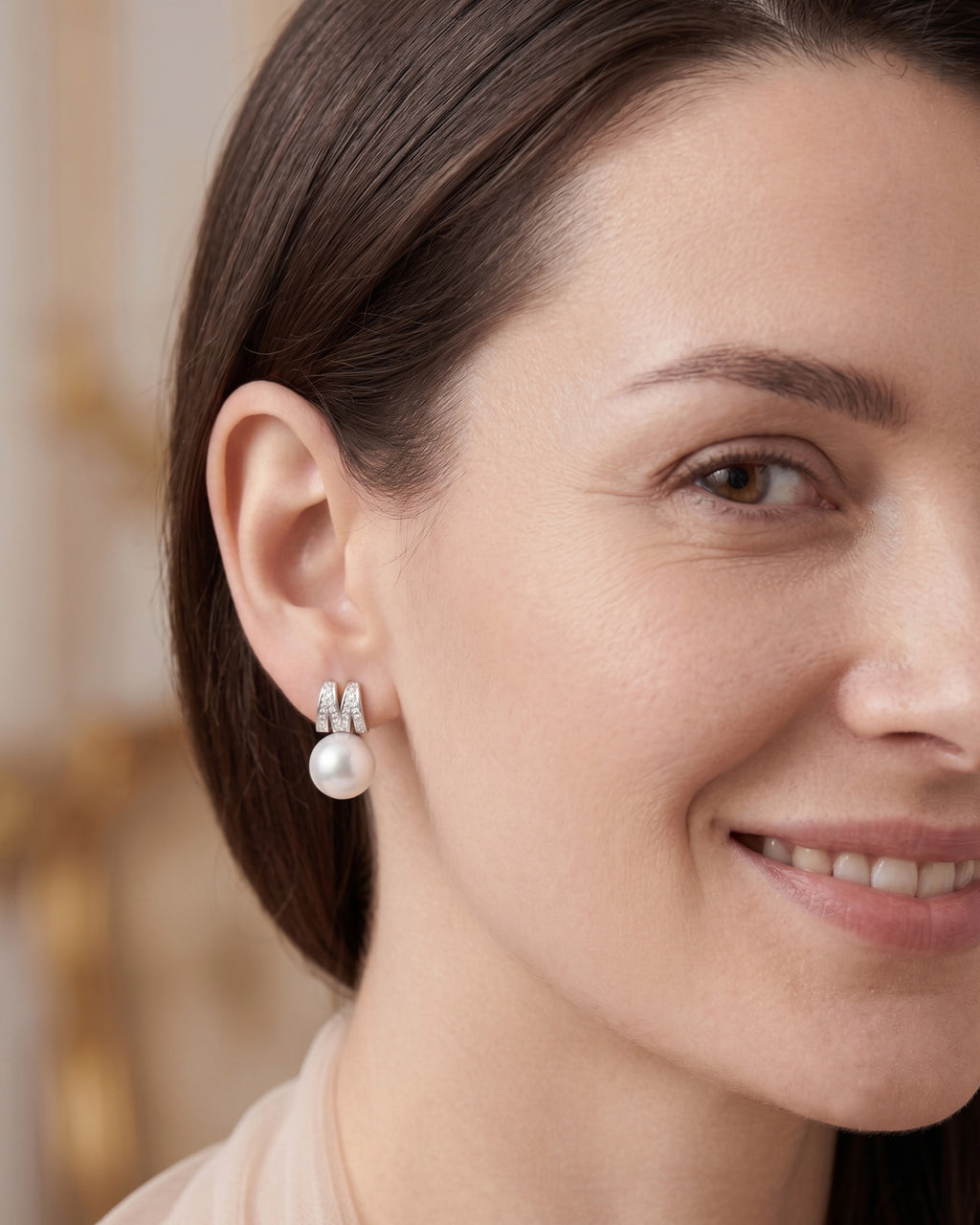 Adèle Pearl Stud Earrings