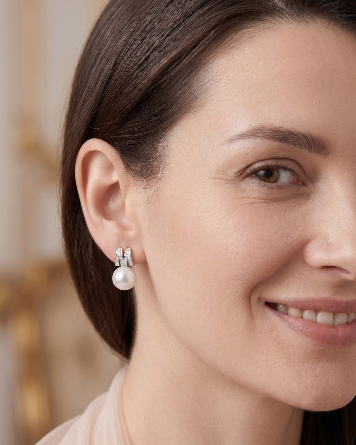 Adèle Pearl Stud Earrings
